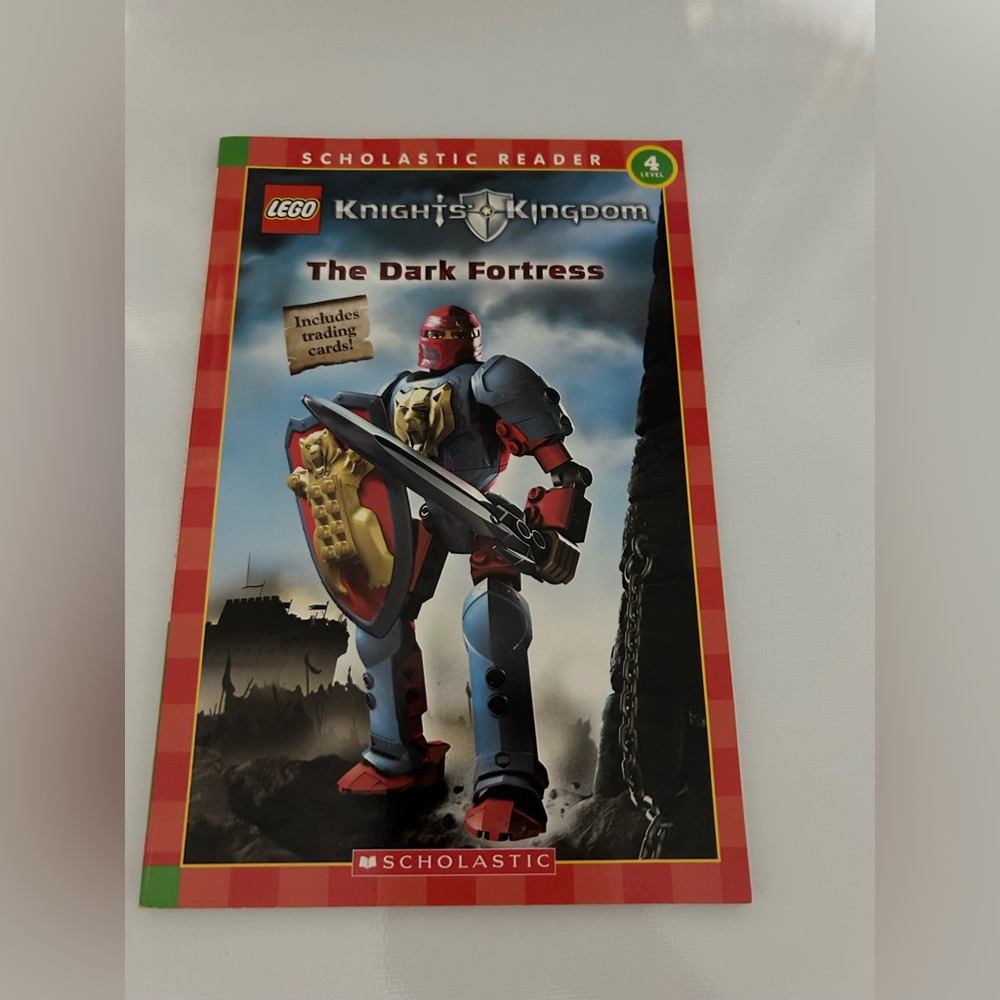 Bundle of 3 LEGO Kinghts Kingdom books 📚 scholastic